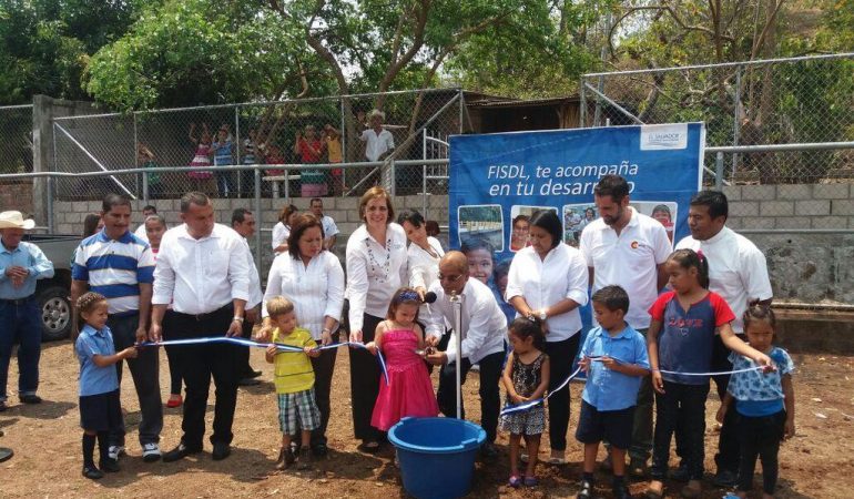 Cerca de mil personas cuentan con nuevo sistema de agua y saneamiento en San Pablo Tacachico