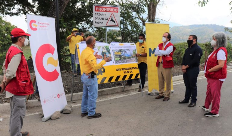 Proyecto Caminos Rurales: Inauguración del tramo Verapaz-Mercedes La Ceiba y Ramal, Departamentos de San Vicente y La Paz