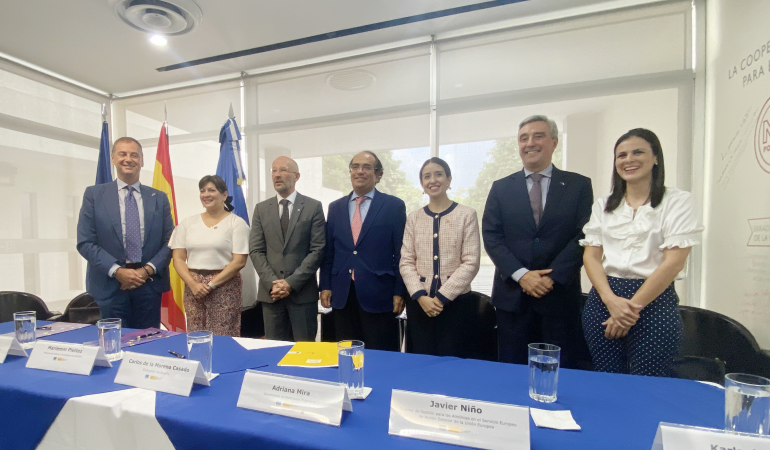 Firma del convenio de contribución del programa «Empoderamiento económico de las mujeres en los municipios de extrema pobreza de El Salvador»