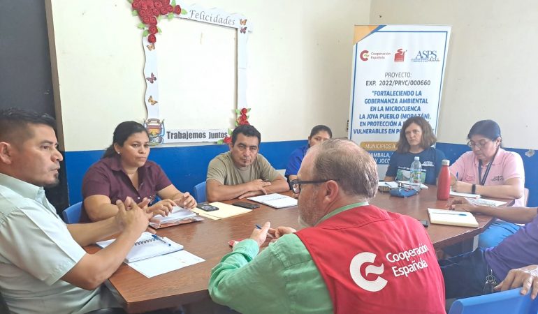 Coordinador de AECID realiza gira de visitas a proyectos en la zona de Morazán